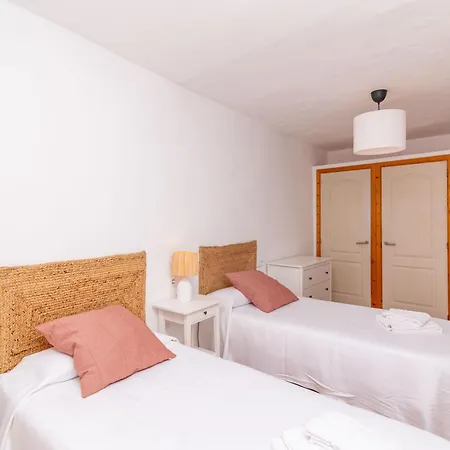 Guaita Ii By Sealand Country house *